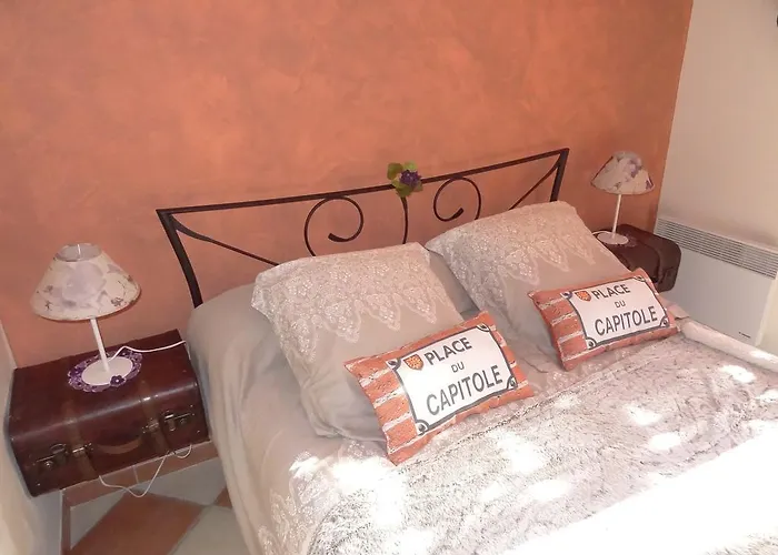 L'escale De La Pradelle Frühstückspension Montgiscard