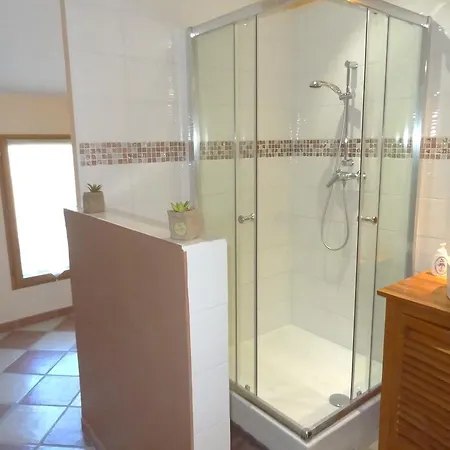 L'escale De La Pradelle Bed & Breakfast